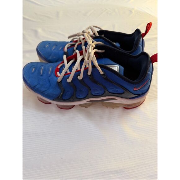 vapormax university red and blue